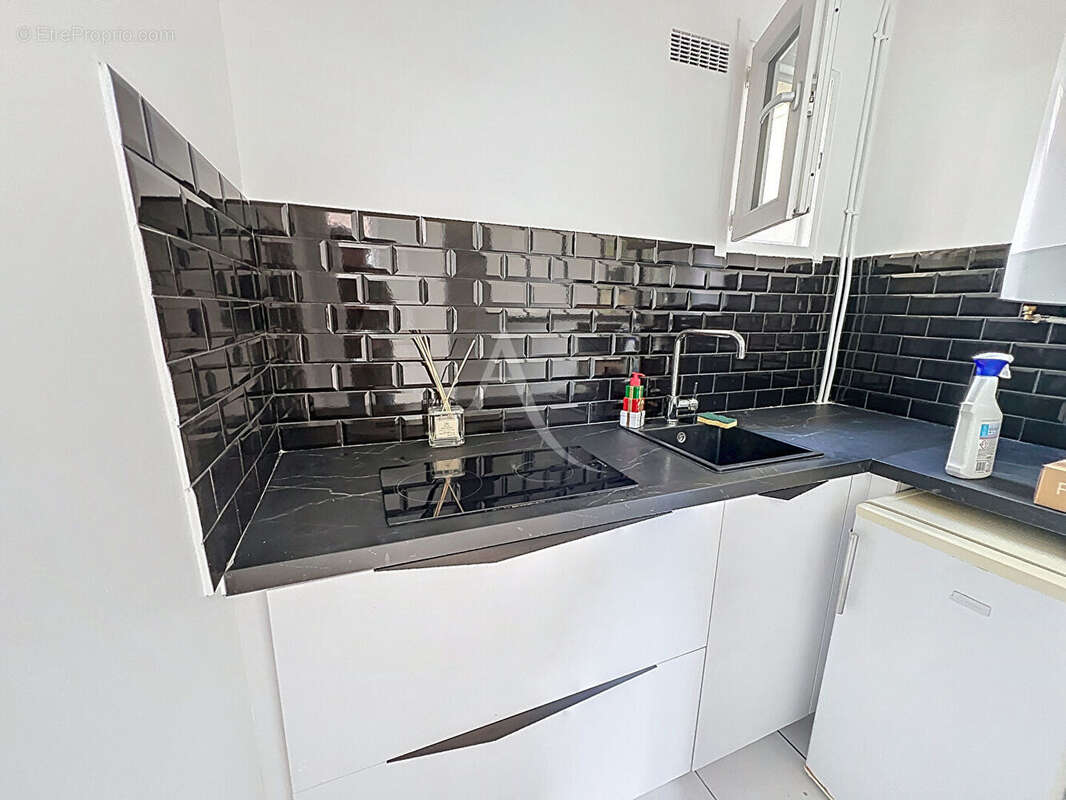 Appartement à PARIS-12E