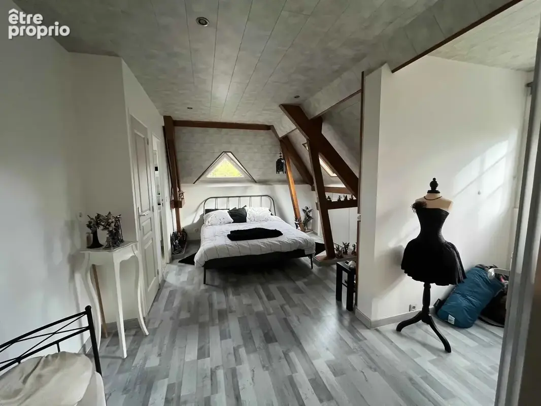 Maison avec de beaux volumes au calme et proche commodités - photo 7