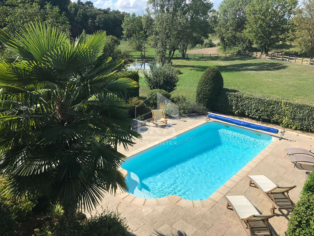 Maison à SAINT-ASTIER