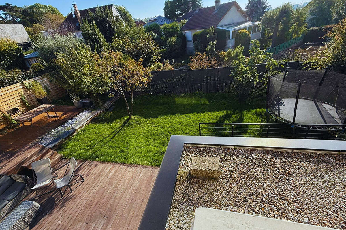 Maison à L&#039;HAY-LES-ROSES