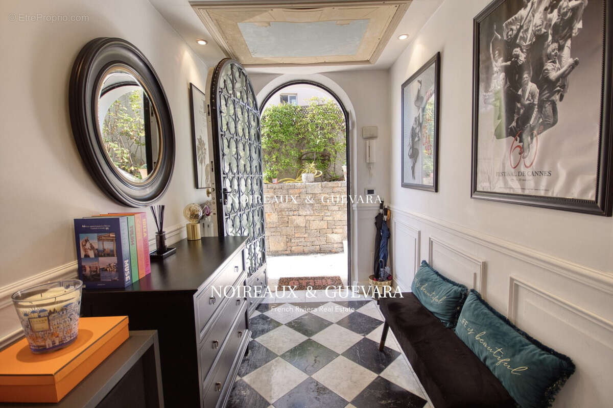 Appartement à CANNES