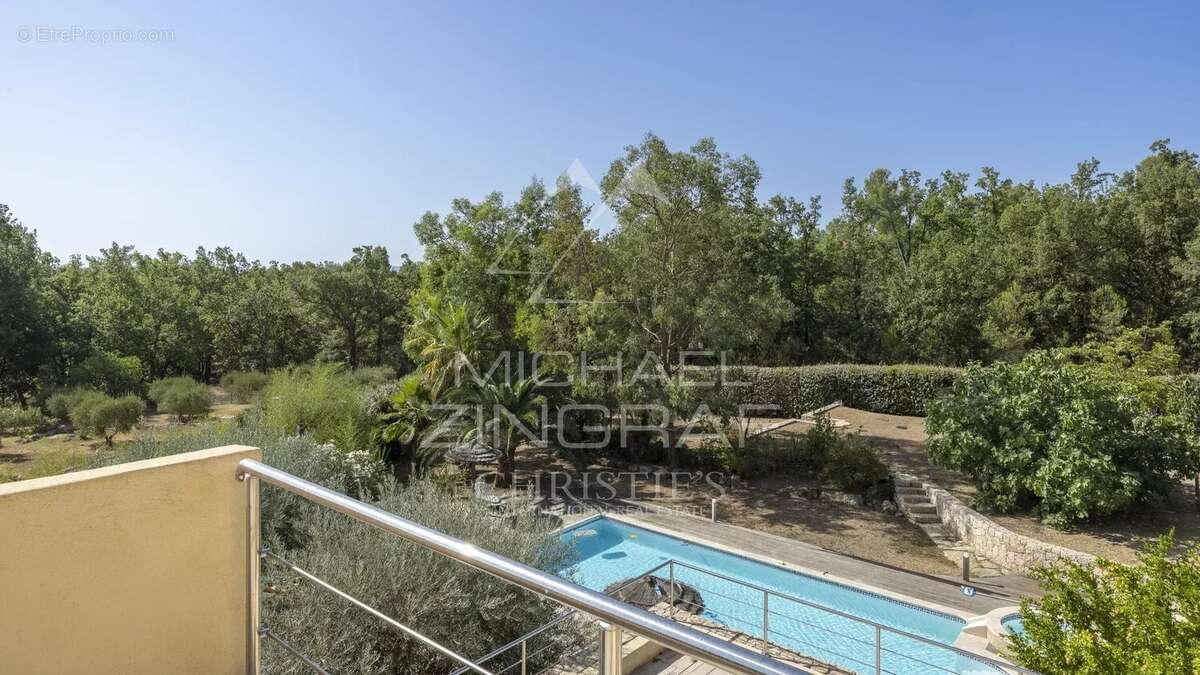 Élégante villa contemporaine au cœur de la Provence - photo 10