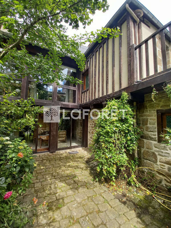 Manoir au coeur du centre ville - photo 15