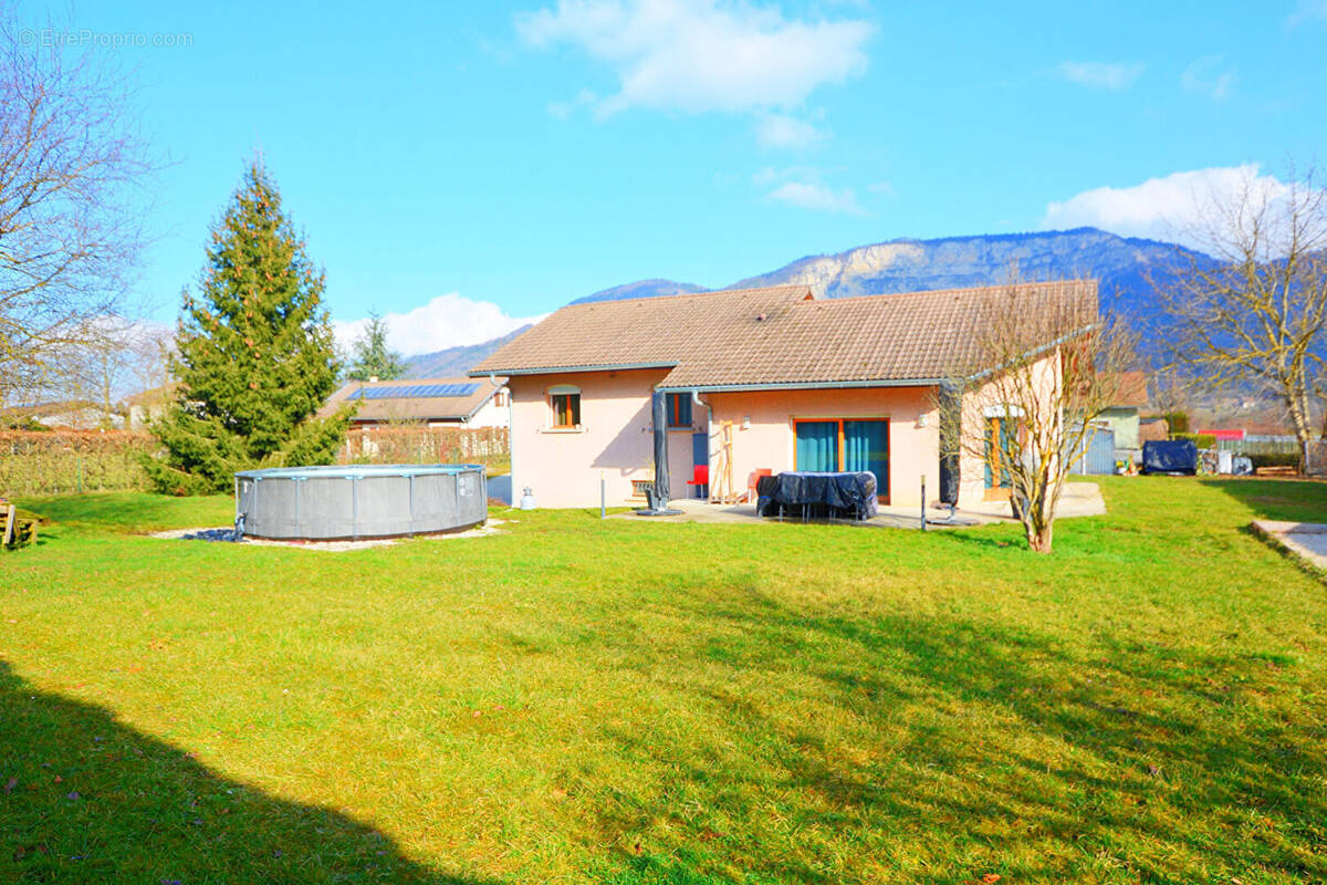 Maison à SAINT-PIERRE-EN-FAUCIGNY