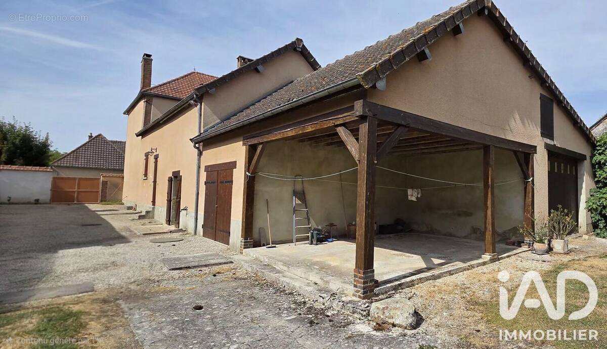 Photo 1 - Maison à FAUX-FRESNAY
