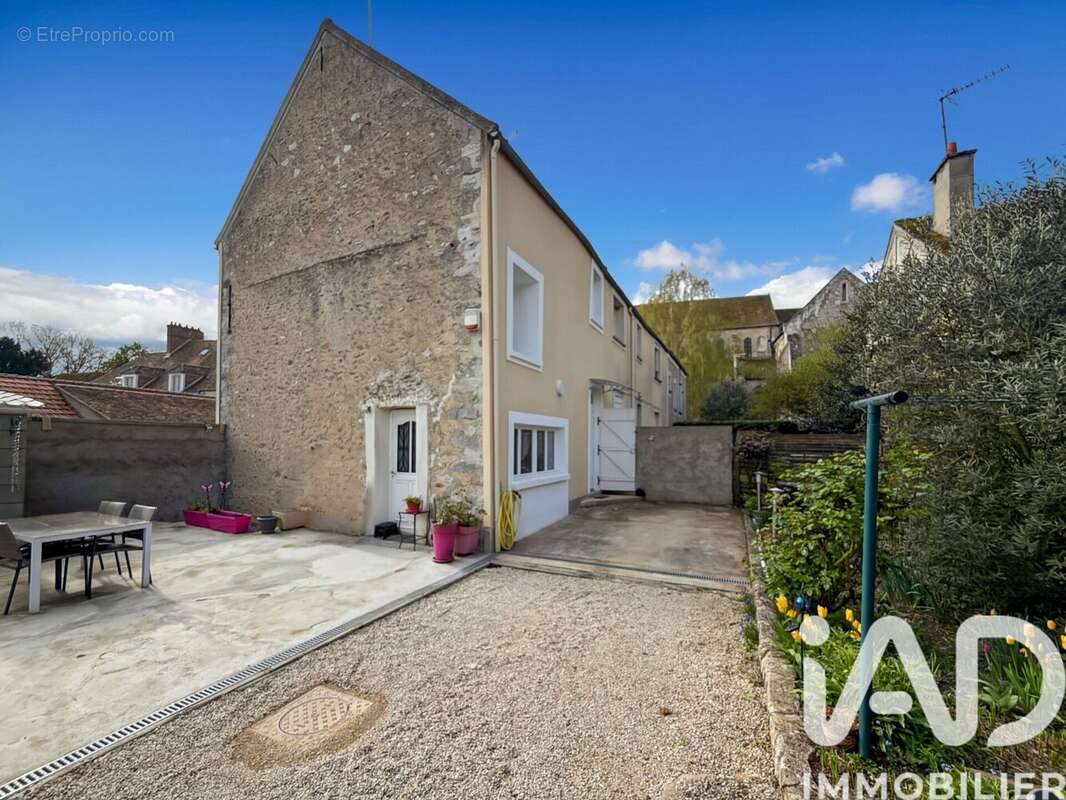 Maison 71 m² à Champeaux  - photo 2