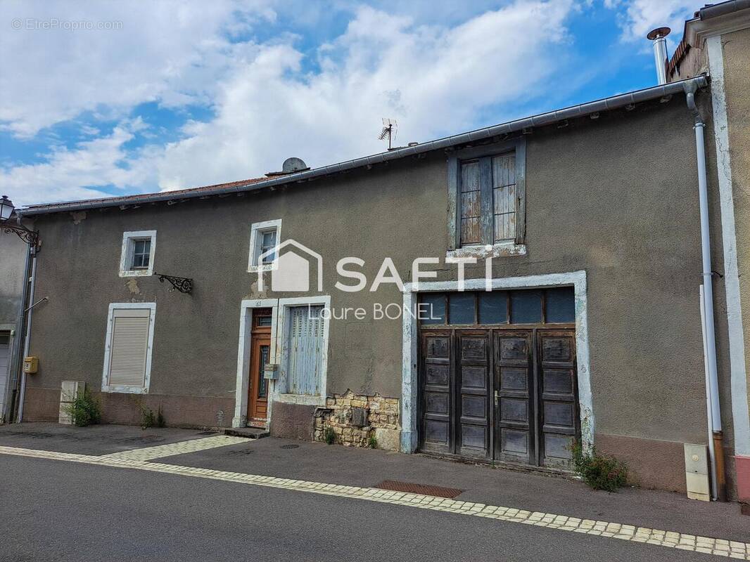 Photo 1 - Maison à GONDRECOURT-LE-CHATEAU