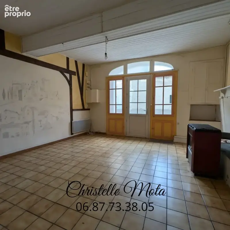 Maison de village en pierre au cœur du bourg - photo 1