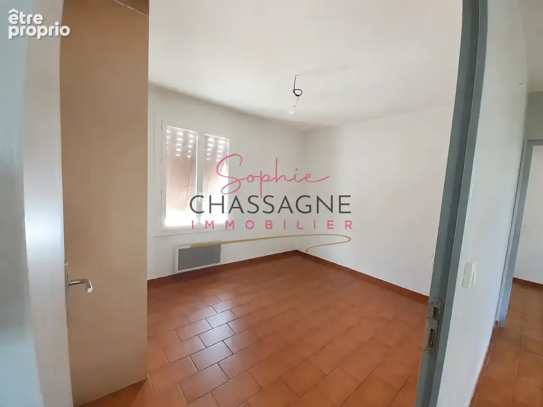 Propriété en pierre avec 2 logements sur 8718 m2 de terrain. - photo 23
