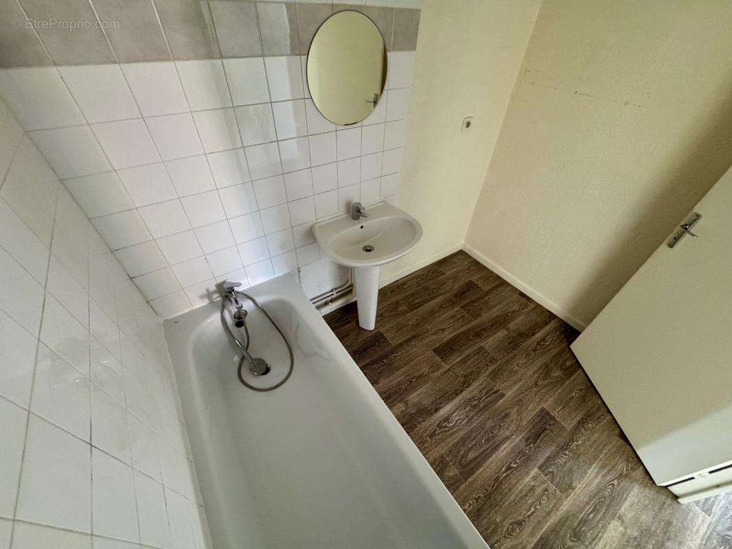 Appartement à VILLEFONTAINE