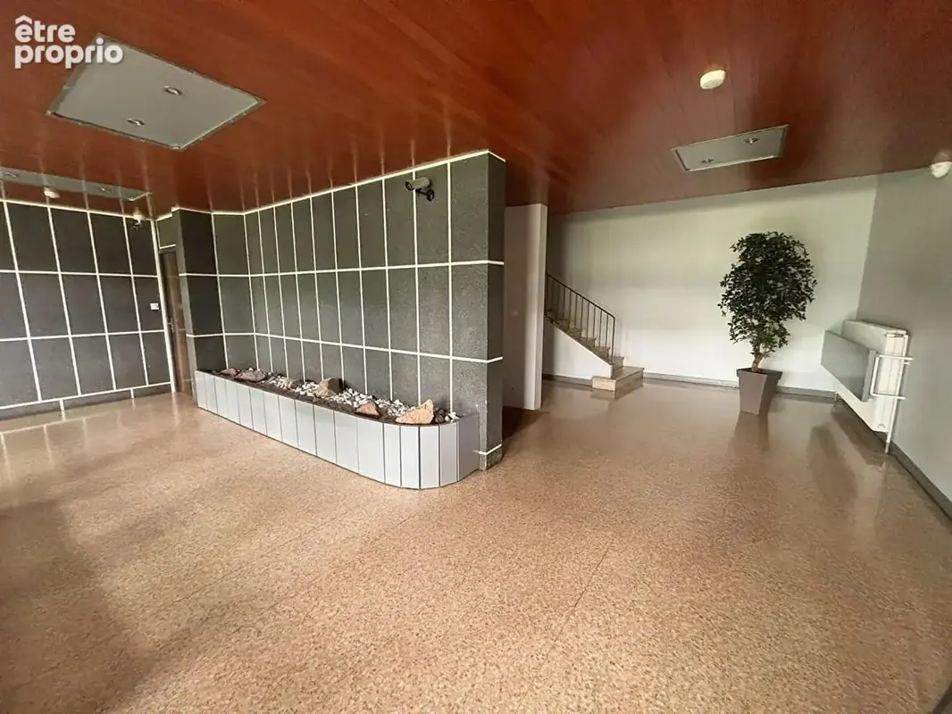Appartement t4 91 m² le coteau - photo 12