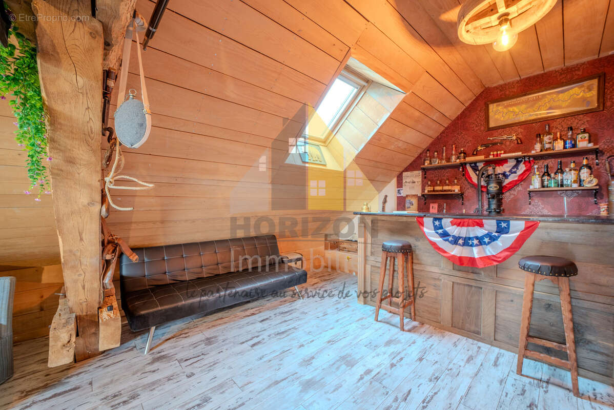 Maison à LONS-LE-SAUNIER