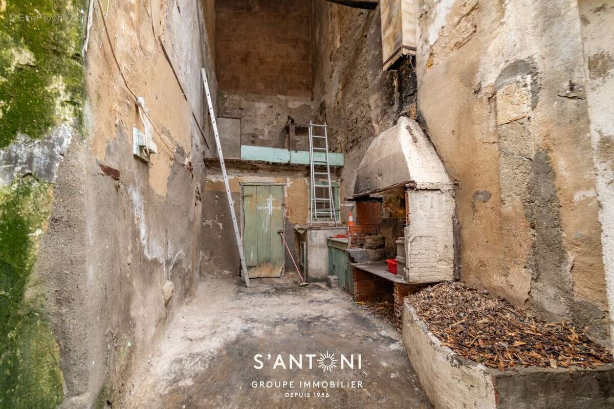 Maison à VILLENEUVE-LES-BEZIERS