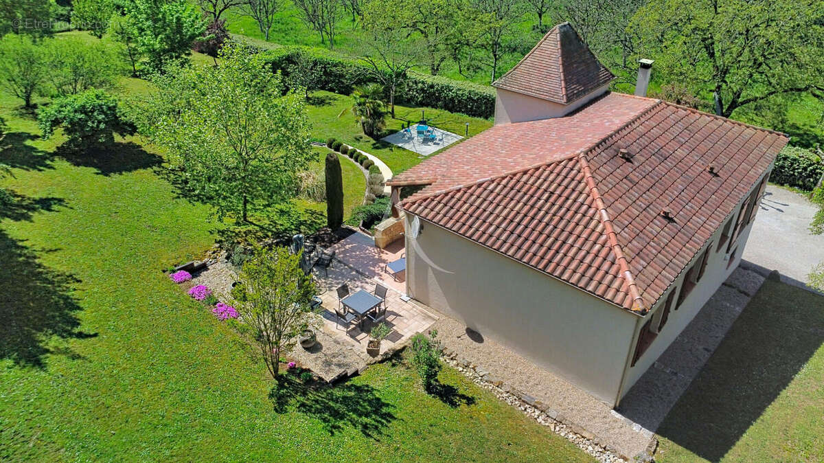 Maison à PRAYSSAC