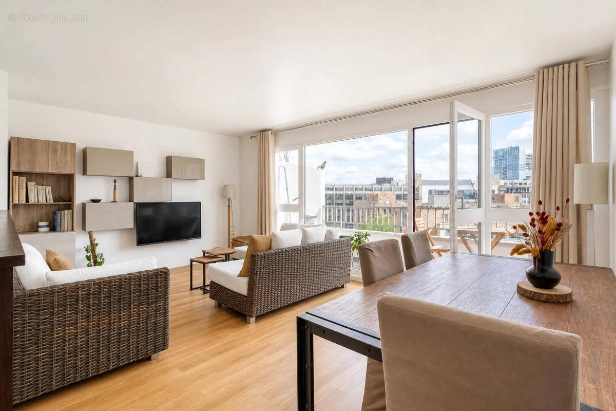 Appartement à NANTERRE
