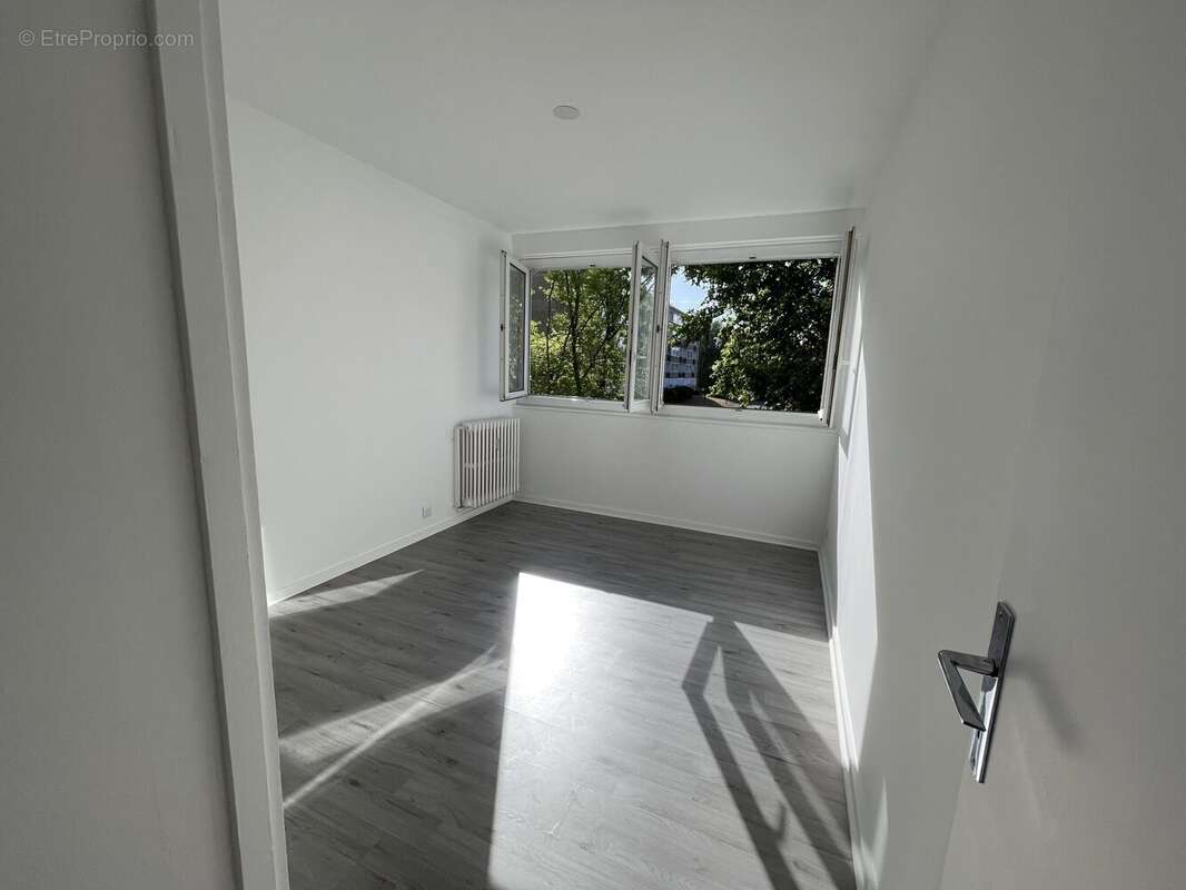 Appartement 87 m² à Lys-Lez-Lannoy  - photo 8