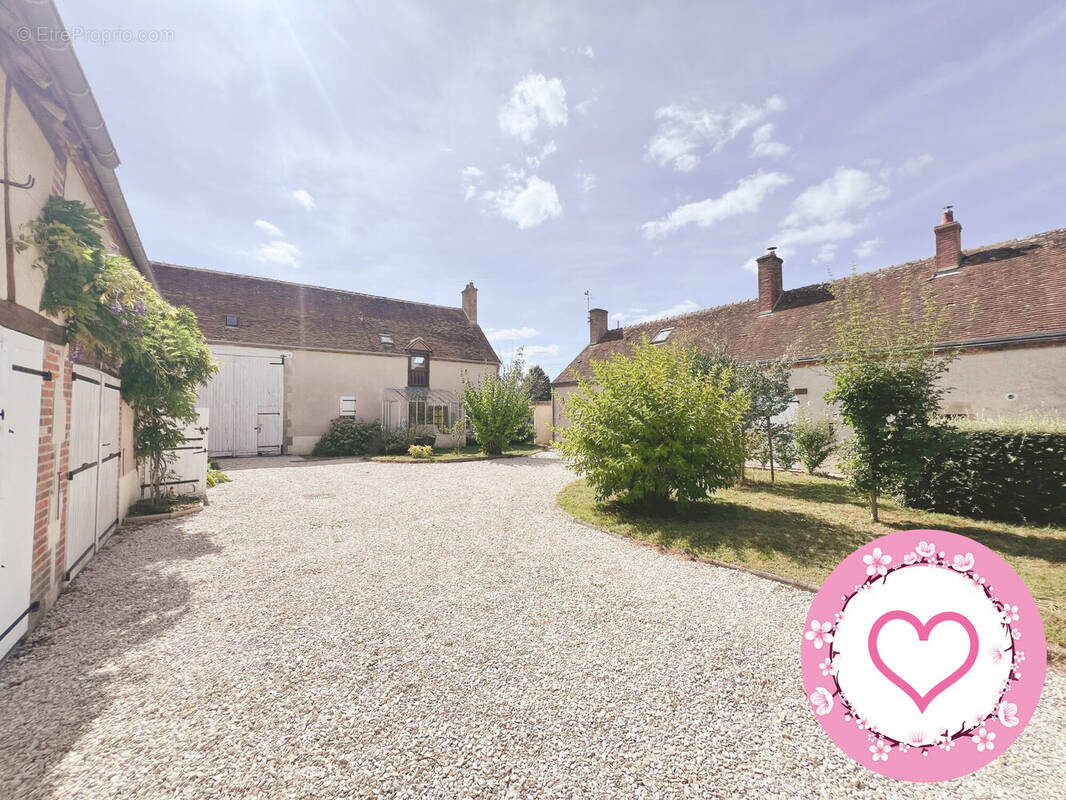 Maison à SAINT-BENOIT-SUR-LOIRE