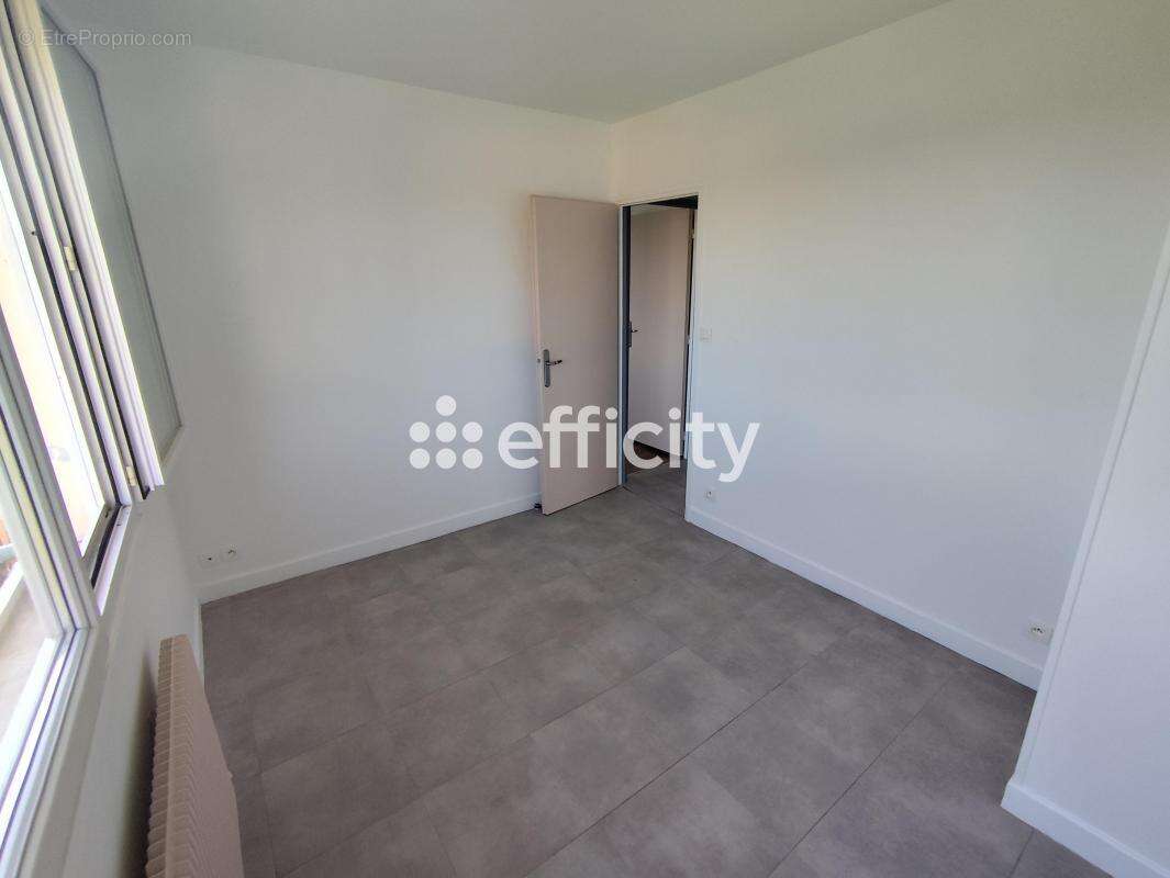 Maison à SAINTE-GAUBURGE-SAINTE-COLOMBE