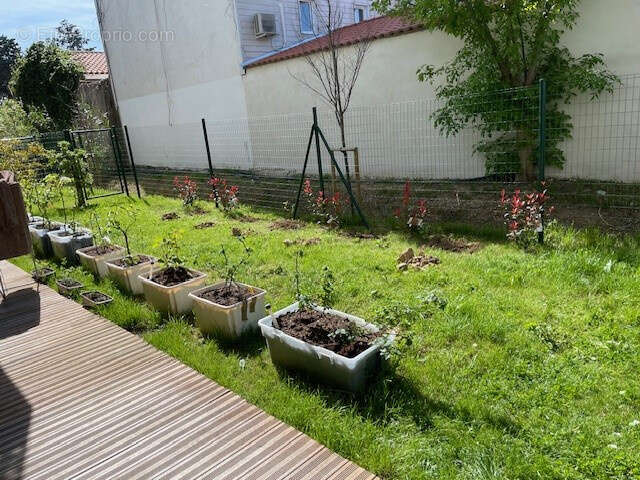 Appartement à LATTES