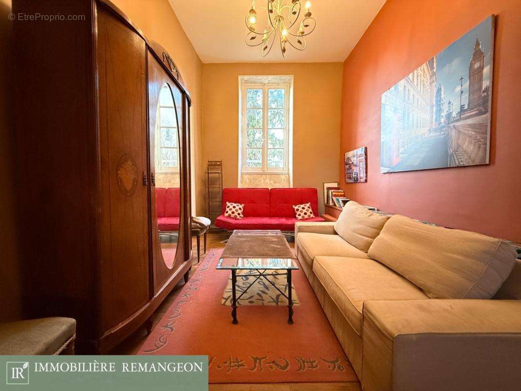 Maison à MEHUN-SUR-YEVRE