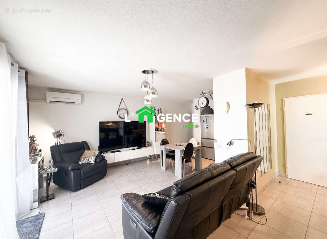 Appartement 74 m² à Istres  - photo 6