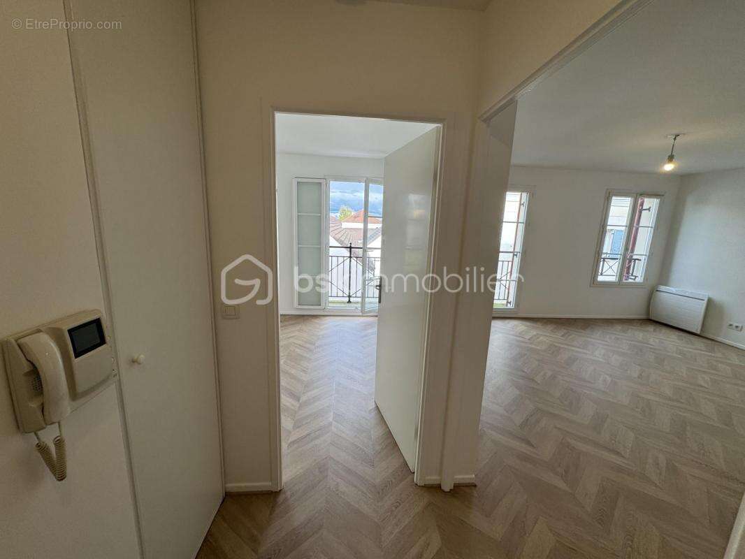 Appartement à MAGNY-LE-HONGRE