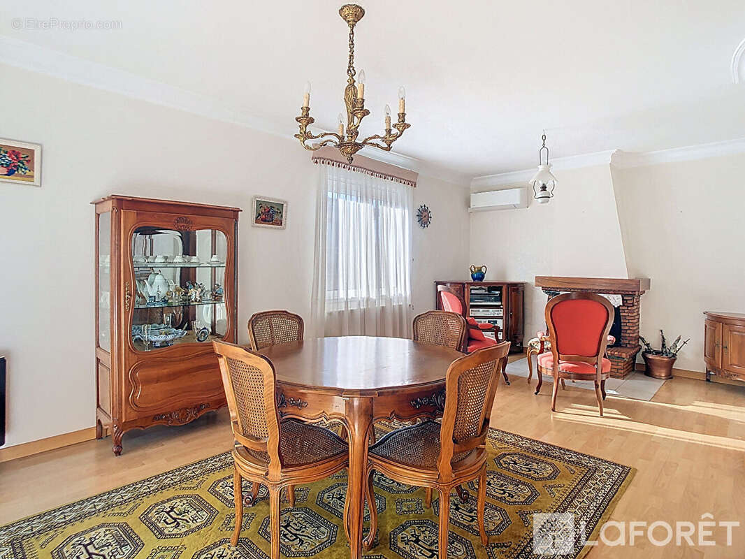 Maison à SAINT-JEAN