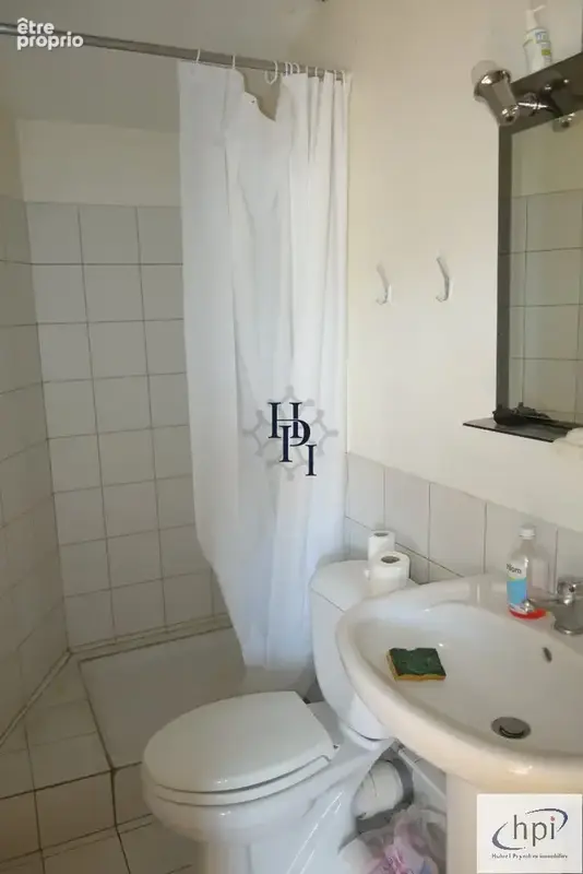 Vente studio meublé avec terrasse centre-ville Saint Affrique - photo 9