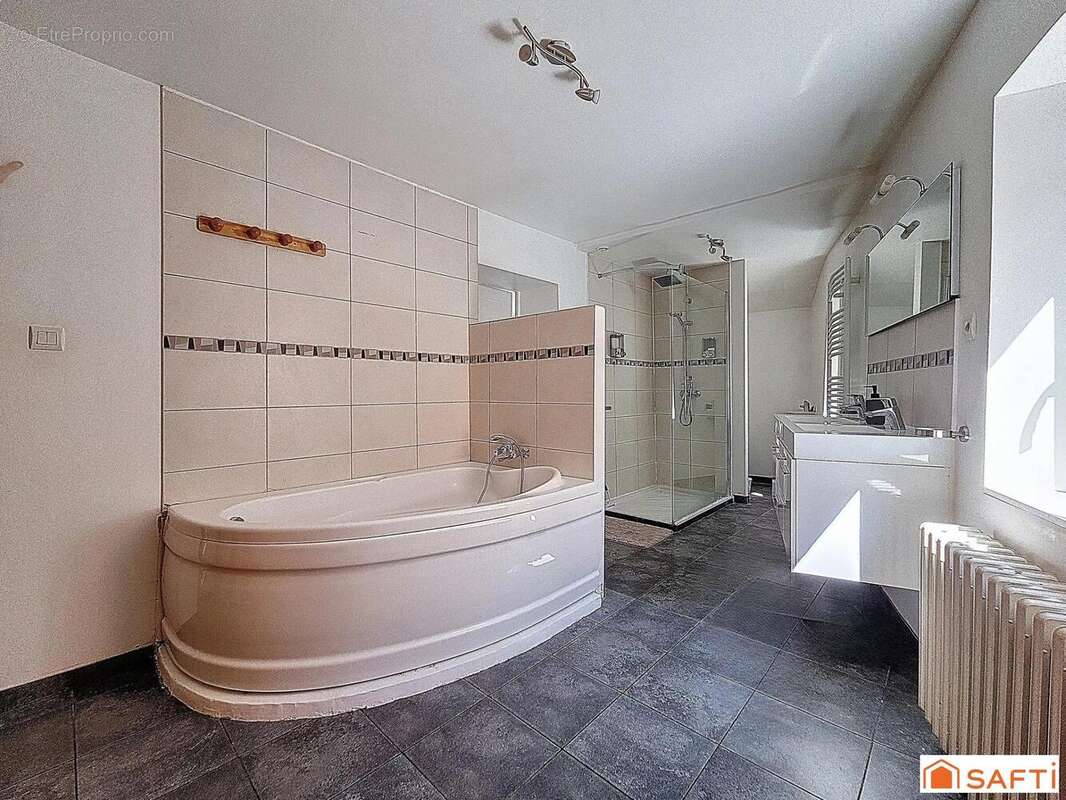 Photo 9 - Maison à CHARVIEU-CHAVAGNEUX