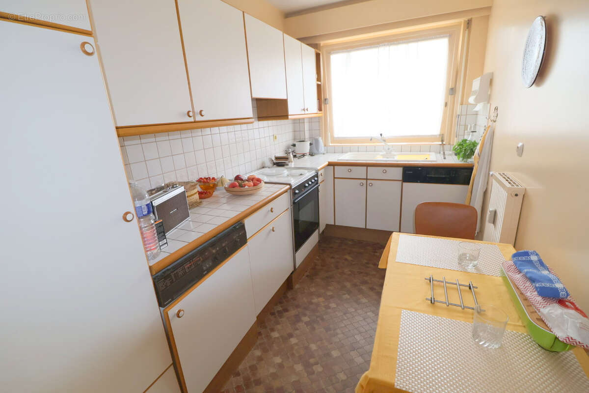 Nouveau en centre ville, beau 2 pièces de 44.85 m2  avec balcon et grande cave - photo 8