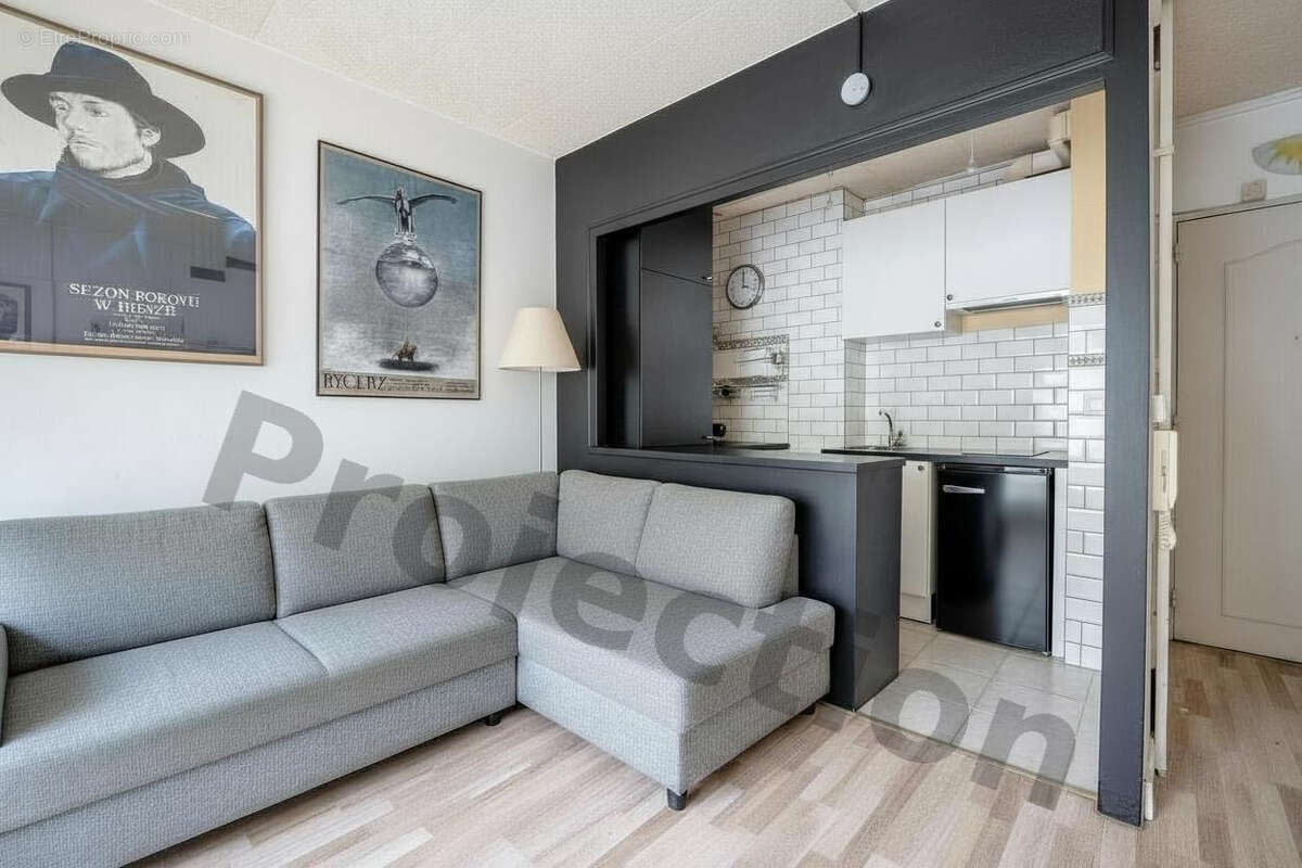 Appartement à PARIS-17E