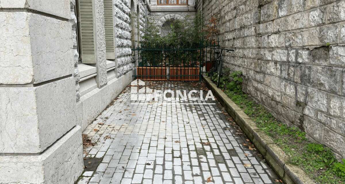 Appartement à AIX-LES-BAINS