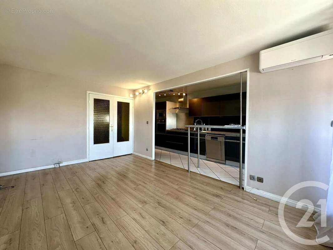 Appartement 76 m² à Villeurbanne  - photo 2