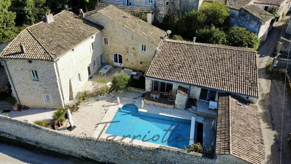 Maison à MONTELIMAR