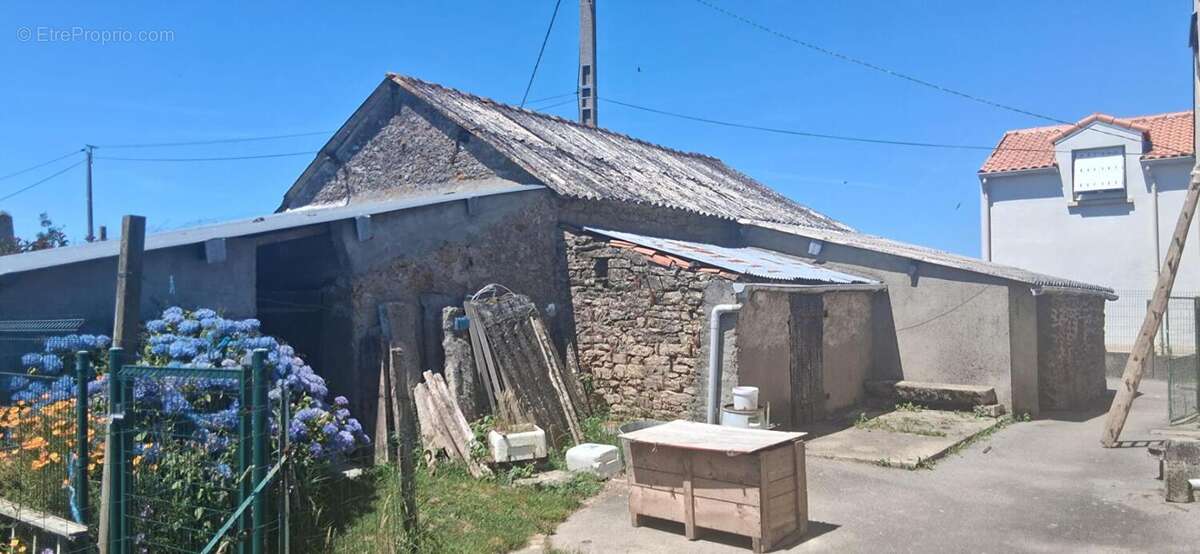 Maison Cordemais 52 m2 avec dépendance - photo 3