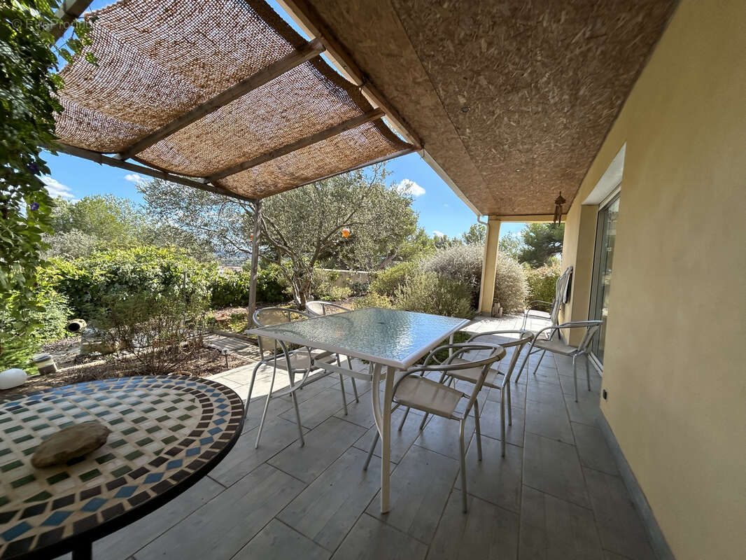 Maison à LEZIGNAN-CORBIERES