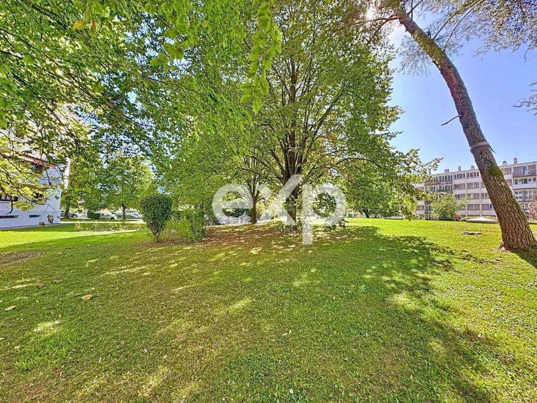 Appartement à MEYLAN