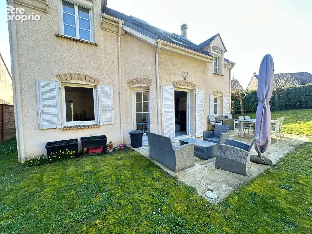 Maison à VERRIERES-LE-BUISSON