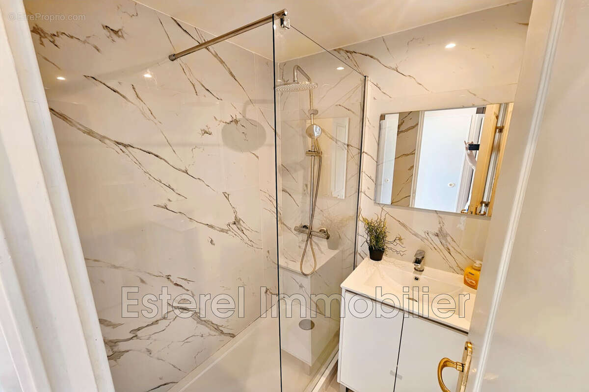 Appartement à SAINT-RAPHAEL