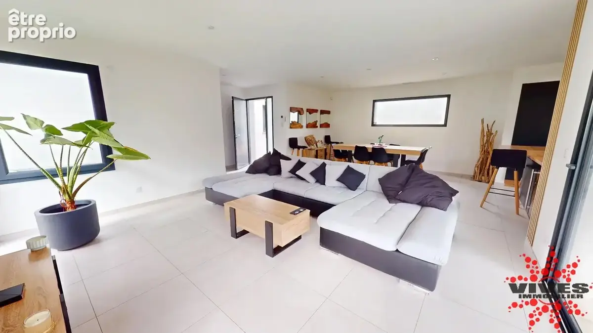Villa contemporaine de plain-pied à maraussa - photo 4