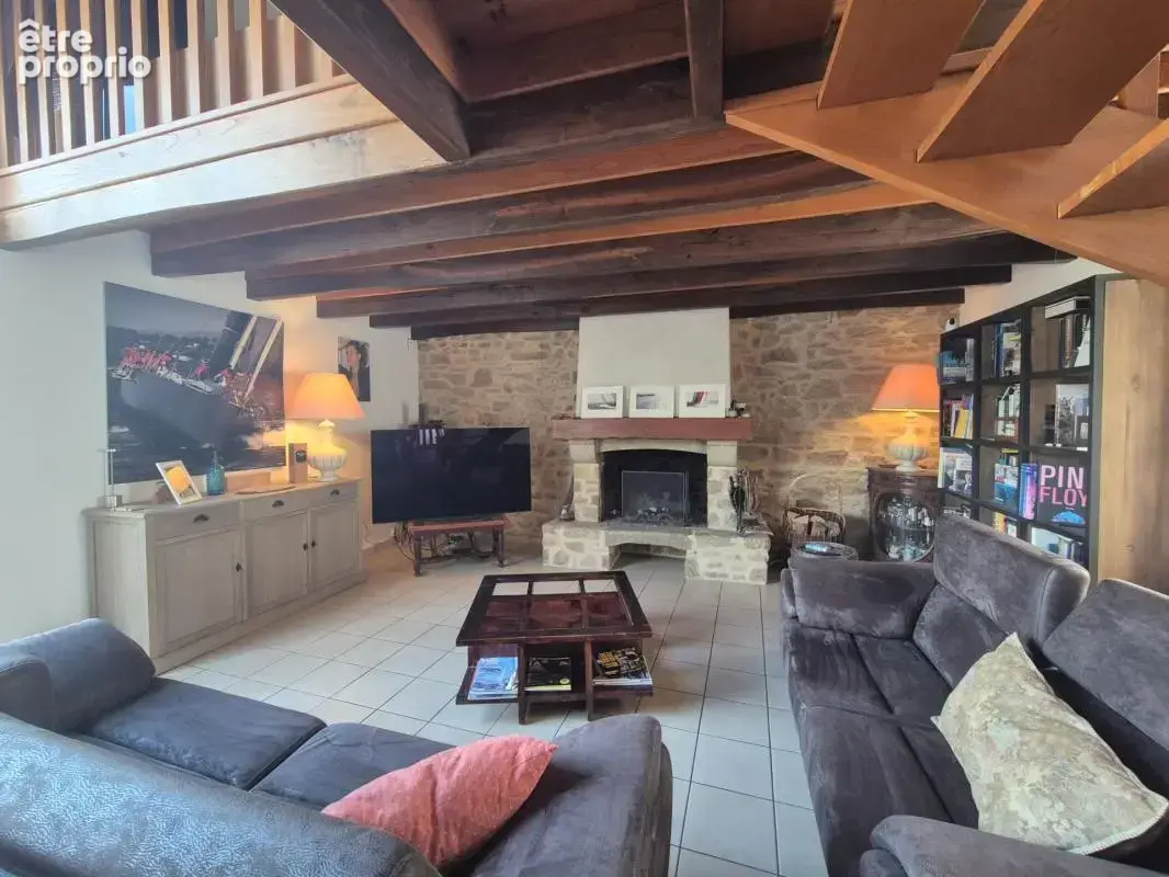 SAINT-LYPHARD. Belle chaumière de caractère de 188m2 sur 2964m2 de terrain - photo 6