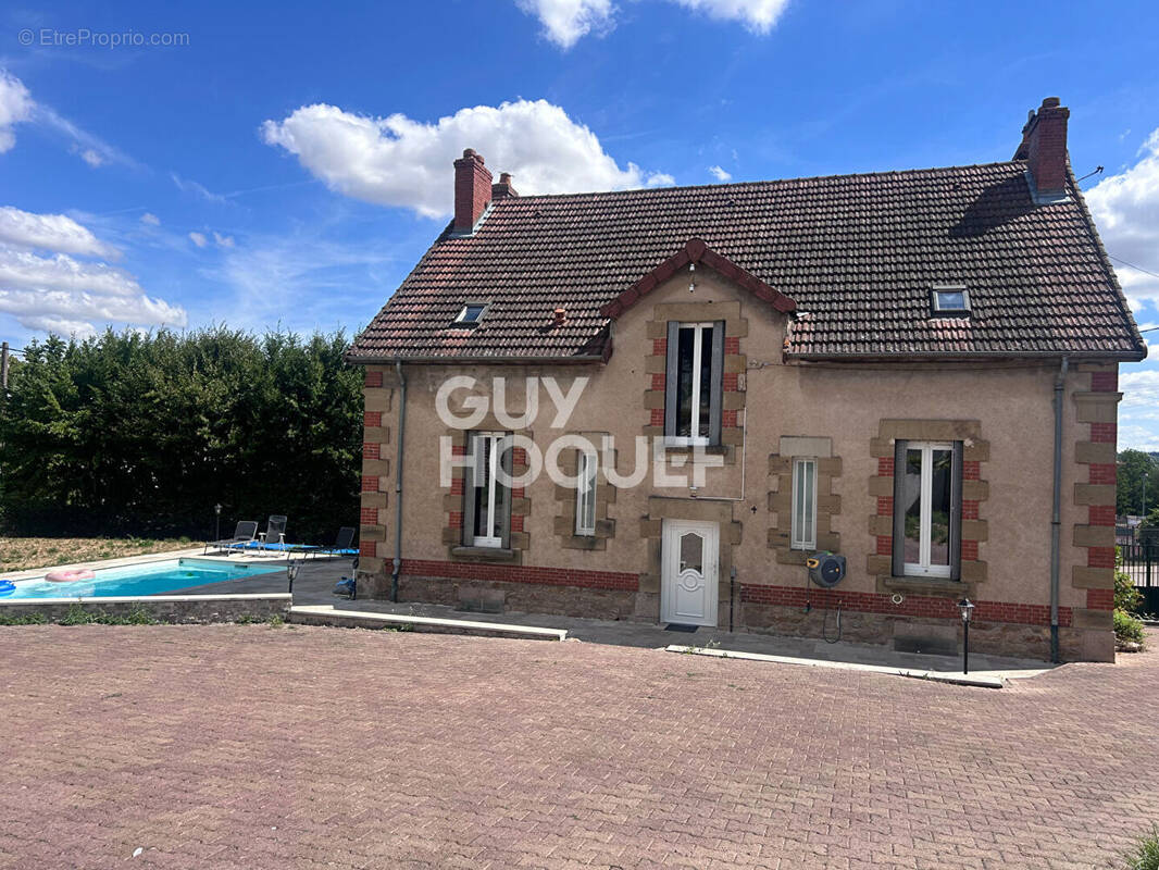 Maison à AUTUN