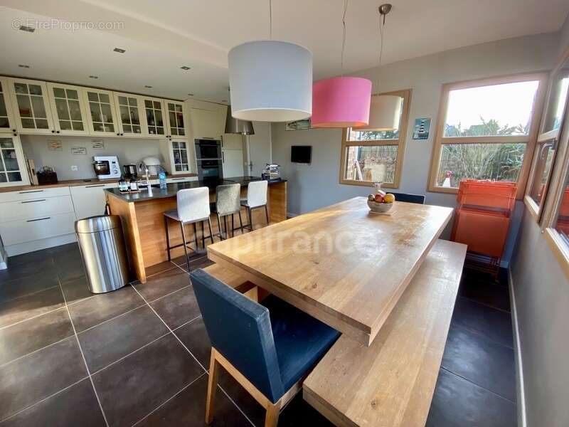 Maison à LARMOR-BADEN