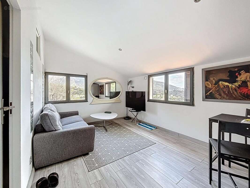 Maison à SAINTE-AGNES