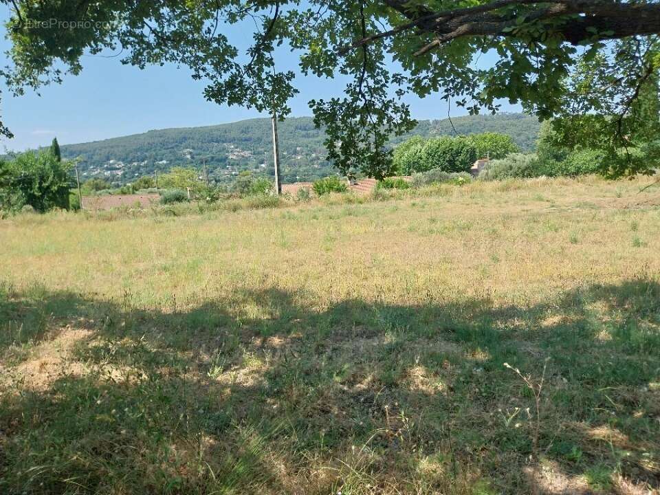 Terrain à DRAGUIGNAN