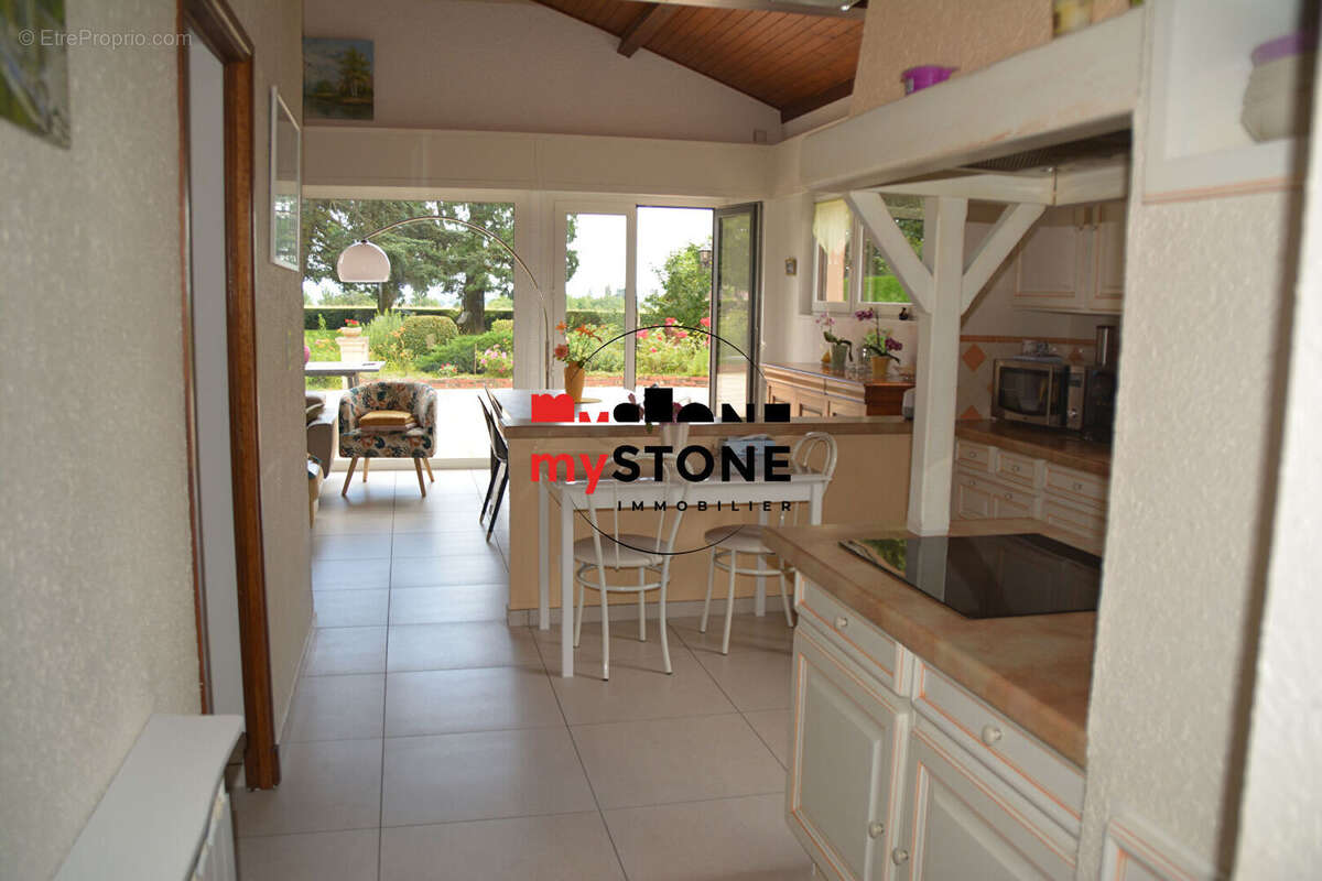 Maison à BELLEVILLE