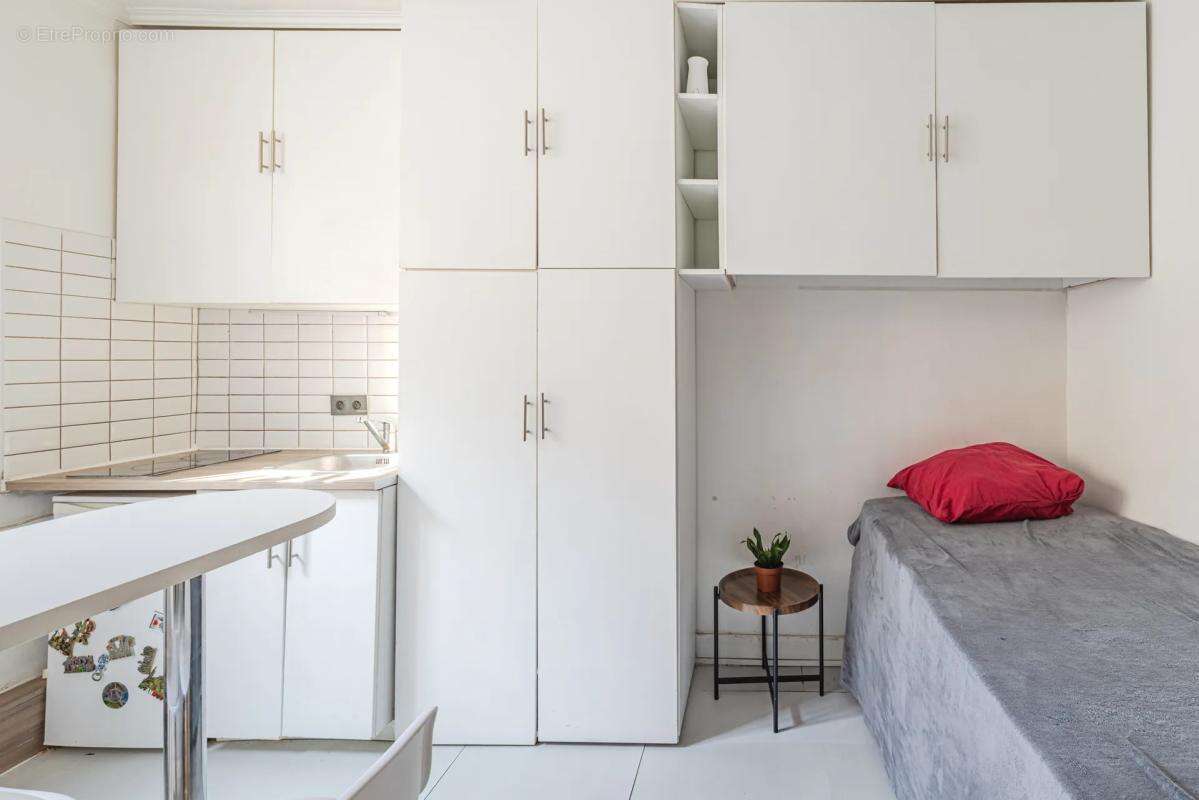 Appartement à PARIS-3E