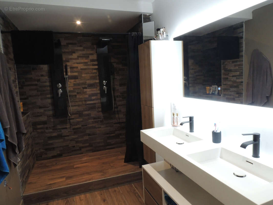 Maison à SAINTE-FLORENCE