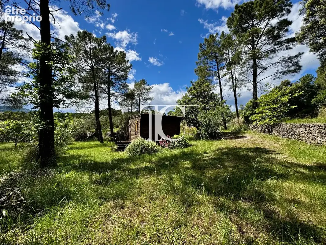 Villa 97m² sur 4203m² de terrain avec un chalet et dependances - photo 13