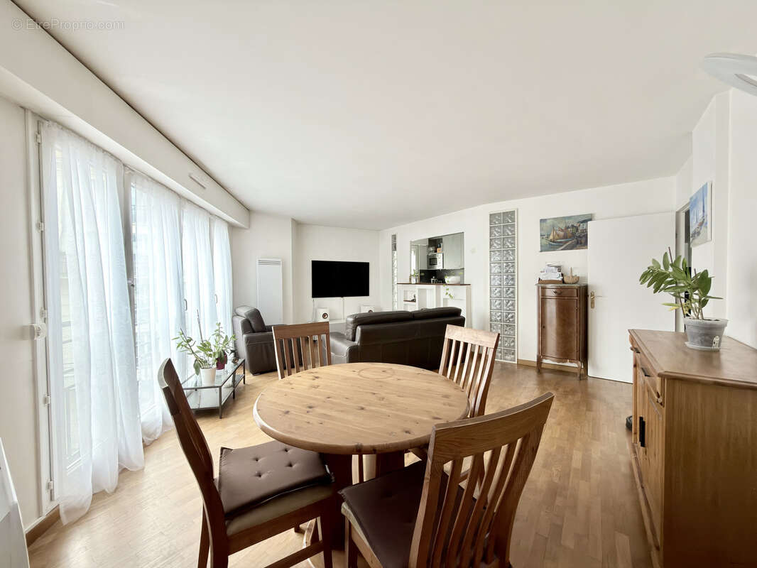 Appartement à SAINT-MAURICE